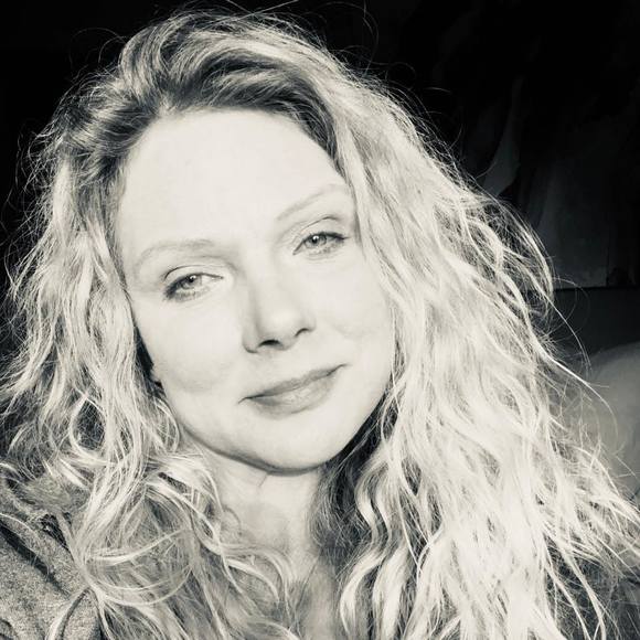 Meet your Posher, Shannon - Picture 1 of 1